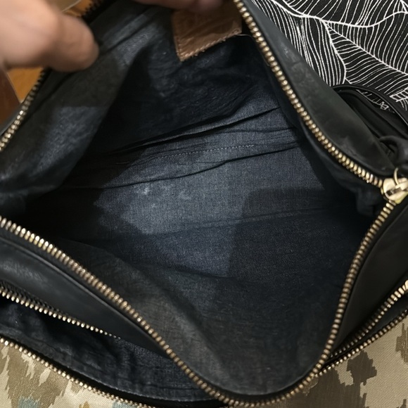 Clare V Gosee black leather and suede - Picture 4 of 10